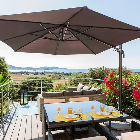Piscine La Vista Appartement Lumio (Corsica)